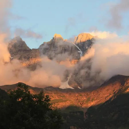 Chalet De Charme Les Muguets Val dʼIlliez
